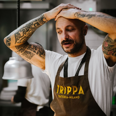 O Diego Rossi παίζει με την (ανοικτή) φωτιά για μία και μοναδική βραδιά στην Αθήνα