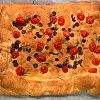 Συνταγή για Pizza τύπου Focaccia με λιγότερο από 10€