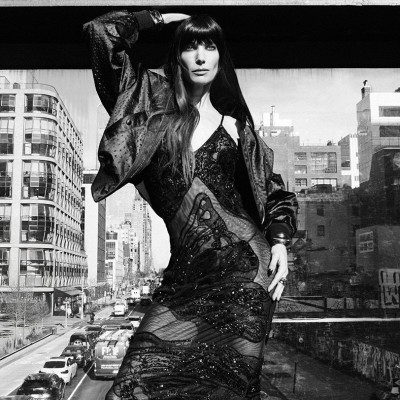 Η καμπάνια Άνοιξη–Καλοκαίρι 2026 της Elisabetta Franchi είναι ένας ύμνος στη σύγχρονη θηλυκότητα