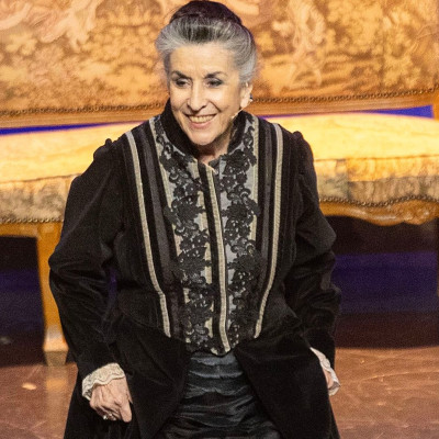 Νένα Μεντή: Η αποθεωτική εξομολόγηση για το εγγόνι της και η «παράταση ζωής» κάθε γιαγιάς