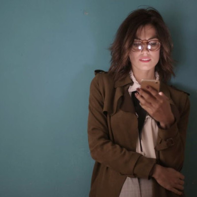 Τρία χρώματα που, σύμφωνα με την ψυχολογία, «μαρτυρούν» χαμηλή αυτοεκτίμηση