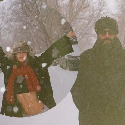 Η Ratajkowski έκανε official τη σχέση της με τον Gavras, όχι με μία αλλά με 6 φωτογραφίες