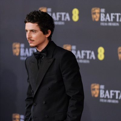 Βραδιά εκπλήξεων στα BAFTA 2026: Η ήττα-σοκ του Timothée Chalamet και η εμφάνιση με την Kylie Jenner