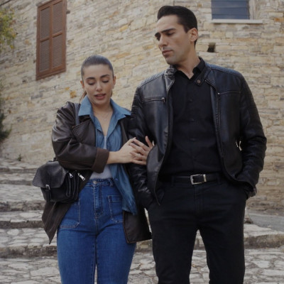 2 νέα ζευγάρια στη Γη της ελιάς και ένα διαζύγιο με αντάλλαγμα μία μικρή περιουσία