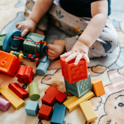 Αναρωτιέσαι ποιο παιχνίδι βοηθά την ανάπτυξη ενός παιδιού 2-6 ετών; Η ειδικός σου δίνει την απάντηση