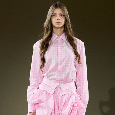 Τα 5 χρώματα για την άνοιξη του 2026 που δεν πρέπει να λείπουν από την ντουλάπα σας