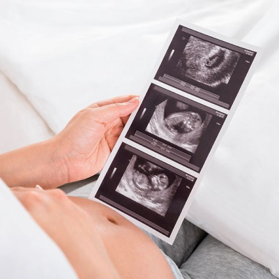 «Θέλω παιδί αλλά έχω αυτοάνοσο»: Τι σημαίνει αυτό στην πράξη και τι μπορείς να κάνεις