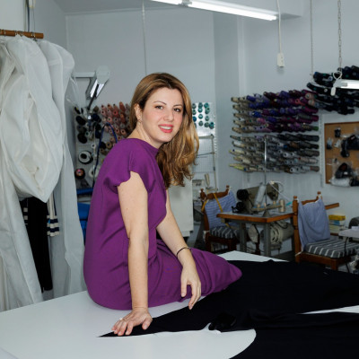 Οι γυναίκες πίσω από την εταιρία της Ιωάννας Κουρμπέλα έχουν από μία ιστορία να αφηγηθούν