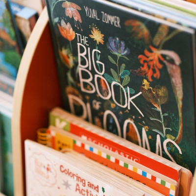 Αυτή η μαμά πληρώνει τα παιδιά της για να διαβάζουν βιβλία και δεν το μετανιώνει καθόλου