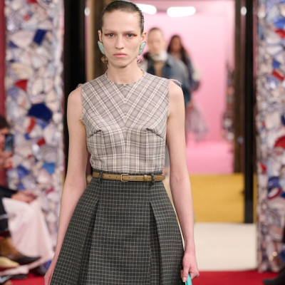 Ο χειμώνας 2026/27 δεν θα είναι minimal: Τα prints που το όρισαν από τις Εβδομάδες Μόδας