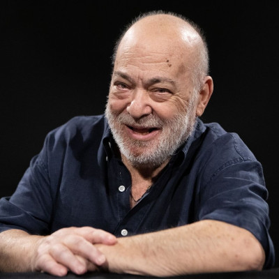 Έφυγε ο Χρήστος Βαλαβανίδης: Ο αυθεντικός «αυθαίρετος» που σημάδεψε το θέατρο & την τηλεόραση