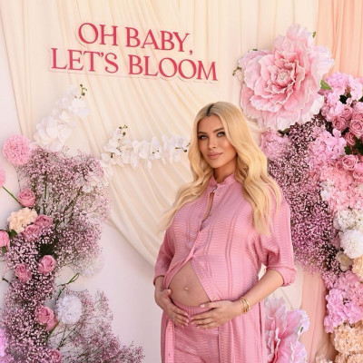 Το λαμπερό baby shower της Κατερίνας Καινούργιου είχε ένα χρυσό δώρο & ένα κουίζ για τον σύζυγό της