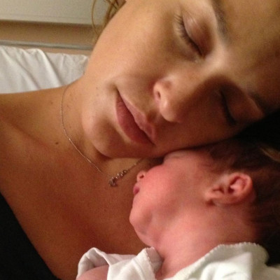 Με αφορμή την Καινούργιου, η Χρηστίδου είπε για τη μητρότητα αυτά που περάσαμε όλες οι μαμάδες