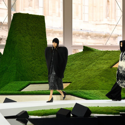 Louis Vuitton FW26 - Τα σύνθετα looks στην πασαρέλα και μια Zendaya που μαγνήτισε το front row