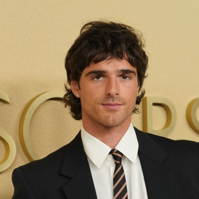 6 καταιγιστικές ερμηνείες του Jacob Elordi που πρέπει να ξαναδείς πριν τα Oscars