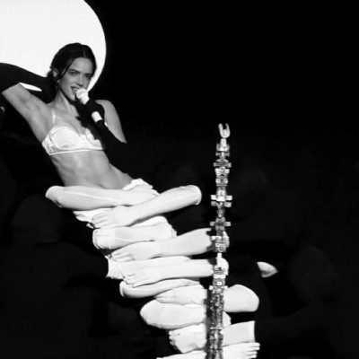 Δημήτρης Παπαϊωάννου: Γιατί μιλάει όλος ο κόσμος για τη συνεργασία του με την Rosalía;