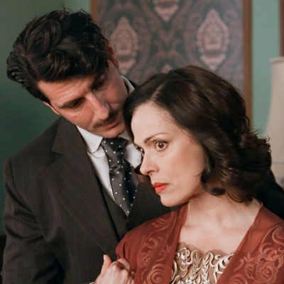 Ο Ρήγας σώζει την Κυβέλη από έναν γνωστό μας δολοφόνο στο Grand Hotel: Ποιον πυροβολεί