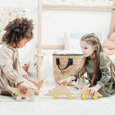 Κοινό παιδικό δωμάτιο: Ιδέες να το οργανώσεις ώστε να χωρέσουν τα πάντα