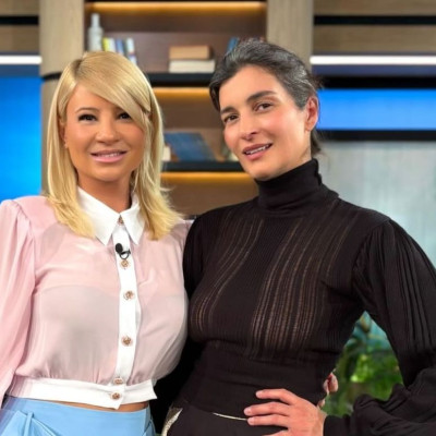 Οι δύο αναρτήσεις της Αντιγόνης Κουλουκάκου που προκάλεσαν τοξικά σχόλια & ένα πείραμα στα media