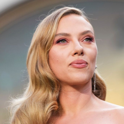 Η Scarlett Johansson πρωταγωνιστεί στον νέο «Εξορκιστή» και οι πρώτες φωτογραφίες μόλις κυκλοφόρησαν