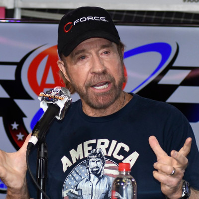 Ο κομάντο του σινεμά Τσακ Νόρις «έφυγε» από τη ζωή στα 86 του χρόνια: Η ανακοίνωση της οικογένειας