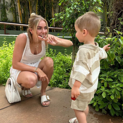 10 μήνες μετά τον θάνατο του γιου της από πνιγμό, η Emilie Kiser στέλνει ηχηρό μήνυμα στους γονείς