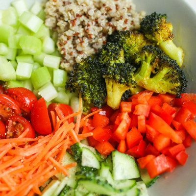 Ποια ανοιξιάτικα λαχανικά έχουν πρωτεΐνη και πώς να τα μαγειρέψεις