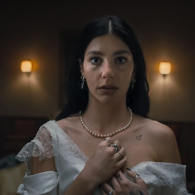 «Something Very Bad Is Going to Happen» με την Camila Morrone: είναι η horror σειρά που θες να δεις