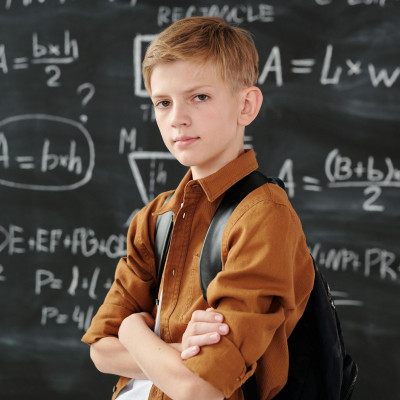 Σταματήστε να διδάσκετε στα παιδιά δεξιότητες που δεν θα χρειάζονται σε 10 χρόνια, λέει επιστήμονας