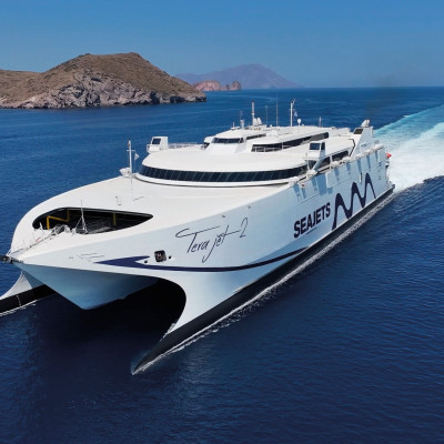 SEAJETS: Ακόμα πιο προσιτά ταξίδια σε Άνδρο και Τήνο από και προς τη Ραφήνα με νέες προσφορές