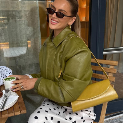 Olive green: Πώς να συνδυάσεις αυτό το chic χρώμα που θα λατρέψεις φέτος