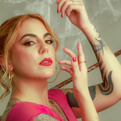 Πόσο ακίνδυνα είναι τα τατουάζ; Οι νέες μελέτες δεν μιλούν μόνο για κίνδυνο μολύνσεων