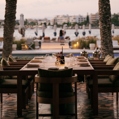 Λαμπερά γενέθλια, οινικές βραδιές, 4-hands δείπνα με βραβευμένους σεφ και όσα συμβαίνουν στην πόλη  