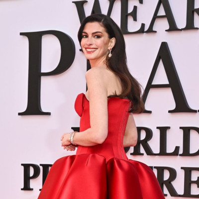 Η Anne Hathaway ανακηρύχθηκε η πιο όμορφη γυναίκα στον κόσμο και ανακαλύψαμε το tool που λατρεύει