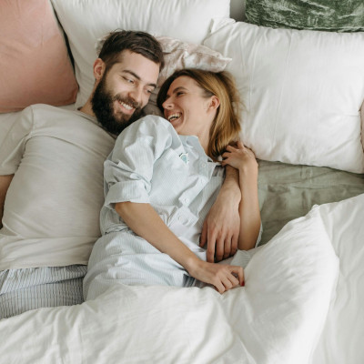 Αν πονάς κατά την ερωτική επαφή μετά τη γέννα, αυτοί είναι οι πιο συχνοί λόγοι