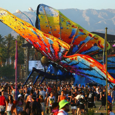 Coachella 2027 & influencer drama: Οι προβλέψεις, τα εισιτήρια και το σκάνδαλο που έγινε viral
