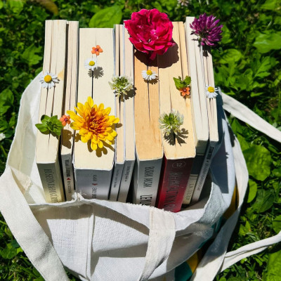 Spring reading: 5 βιβλία για να μπεις στο mood της Πρωτομαγιάς