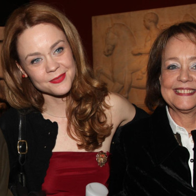 Μαμάδες: Η Λένα Παπαληγούρα παίρνει για πρώτη φορά συνέντευξη από τη μητέρα της Ζαΐρα