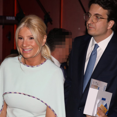 Η Φαίη Σκορδά δεν επέλεξε τυχαία την πρώτη επίσημη έξοδο με τον Αλέξανδρο Αθανασιάδη πριν τον γάμο