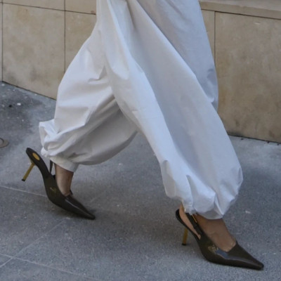Balloon trousers: Με αυτά τα παντελόνια θα κάνεις φέτος τα πιο fresh & cool looks