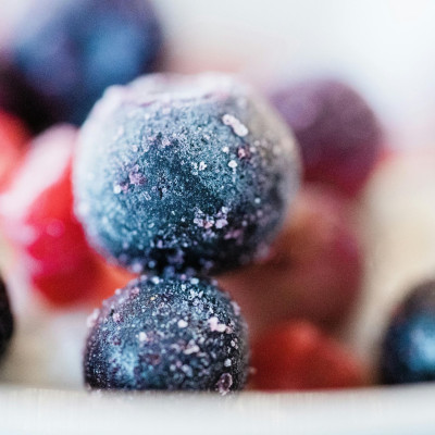 Smoothies: Φρέσκα vs κατεψυγμένα φρούτα -Τι αξίζει πραγματικά να βάζεις στο blender σου