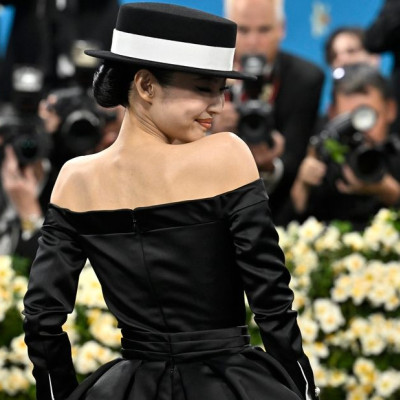 Οι beauty προβλέψεις μας για το Met Gala 2026 και είμαστε σίγουροι ότι θα πέσουμε μέσα