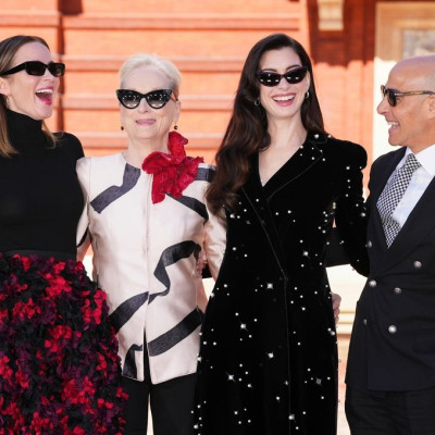 Είδαμε το The Devil Wears Prada 2 και αυτά είναι τα αρώματα που θα χαρίζαμε στους πρωταγωνιστές