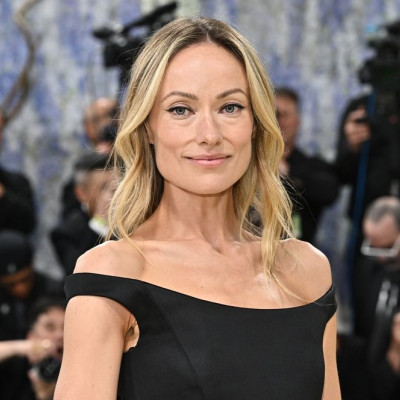 Από το κόκκινο χαλί και το «Gollum», η Olivia Wilde απάντησε στα τοξικά σχόλια με χιούμορ