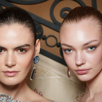 Το wet lash trend είναι η μεγαλύτερη τάση για glossy & messy βλεφαρίδες