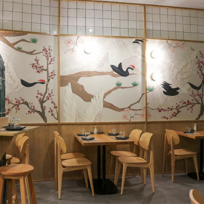 Nikkei γεύσεις και απίθανα cocktails στη νέα εποχή ενός κλασσικού meeting point στο Μετς