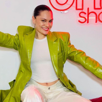 Η Jessie J νίκησε τον καρκίνο: Το βίντεο, τα δάκρυα χαράς και η ανακούφιση μετά από 1 χρόνο