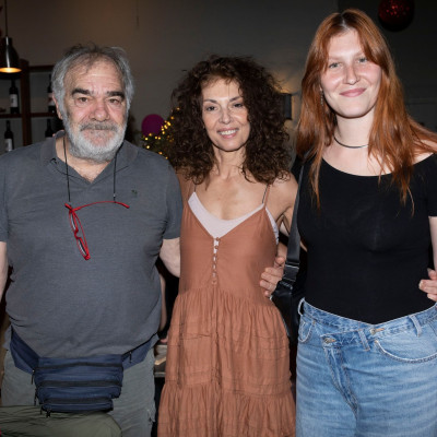 Θαλασσινή Μποσταντζόγλου: Η σπάνια δημόσια εμφάνιση με τους γονείς της και όσα ξέρουμε για εκείνη