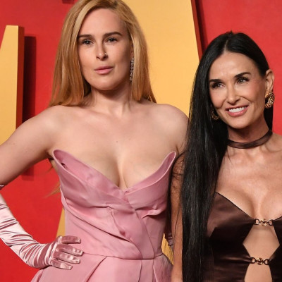 Η Rumer Willis ζητά αποκλειστική κηδεμονία της Louetta κατηγορώντας τον πρώην της για ψυχολογική βία