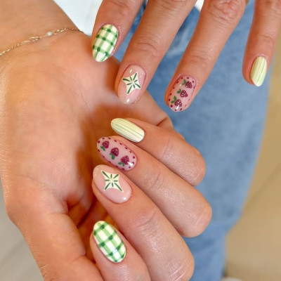 Picnic core nails: Το cutest trend στα νύχια για επιτυχημένο euro summer